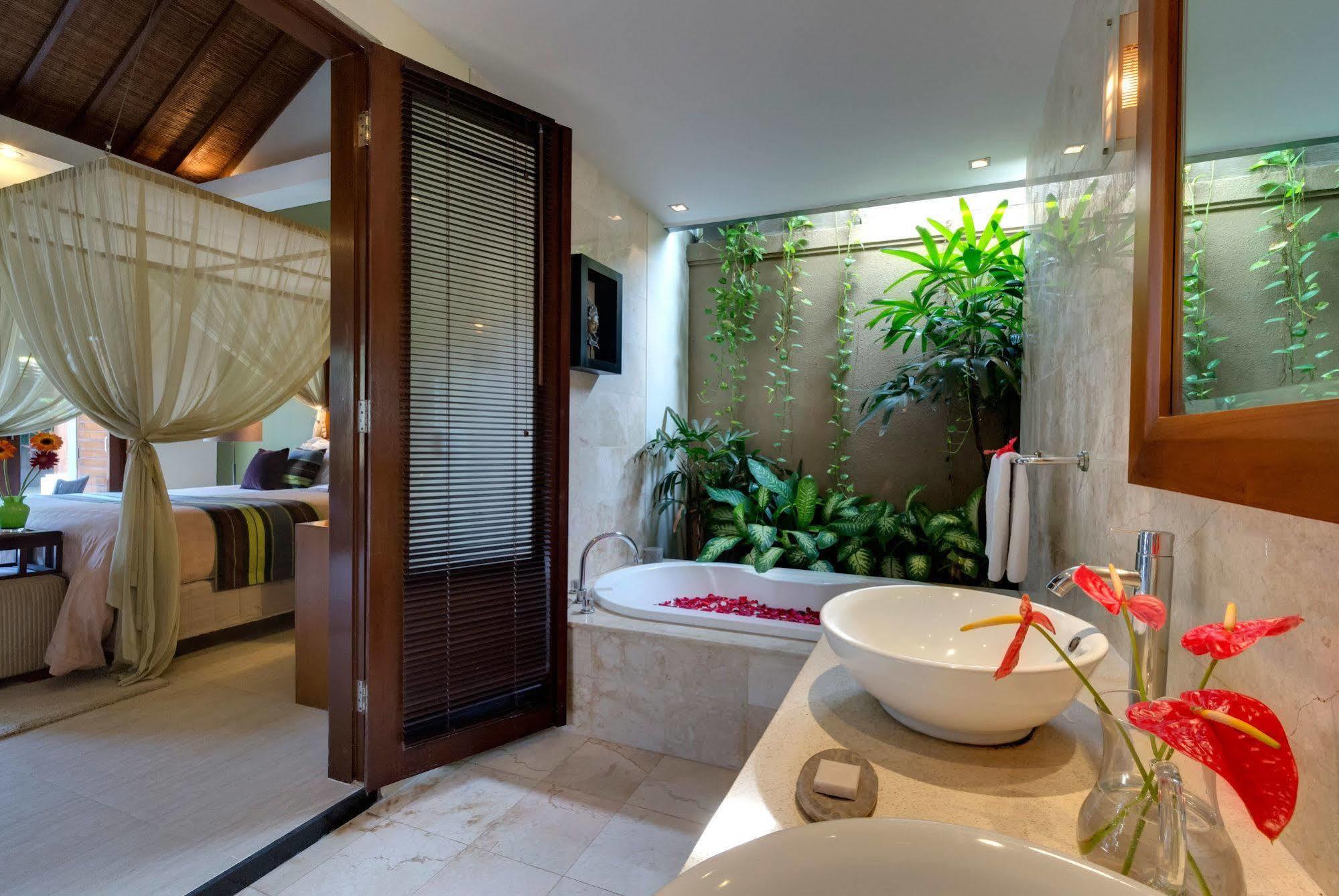 Lakshmi Villas Семиньяк Экстерьер фото
