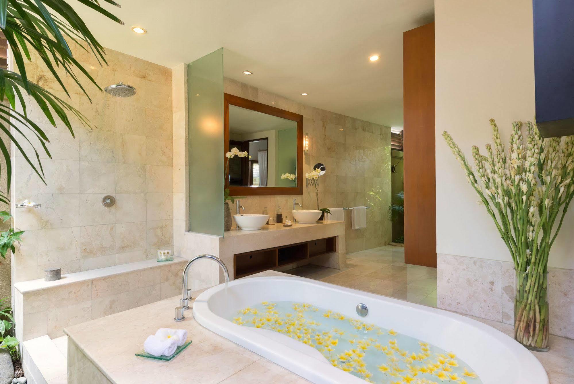 Lakshmi Villas Семиньяк Экстерьер фото