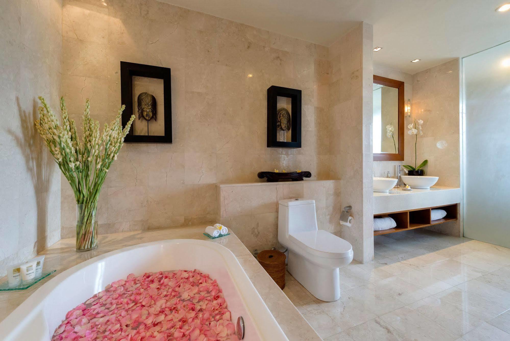 Lakshmi Villas Семиньяк Экстерьер фото