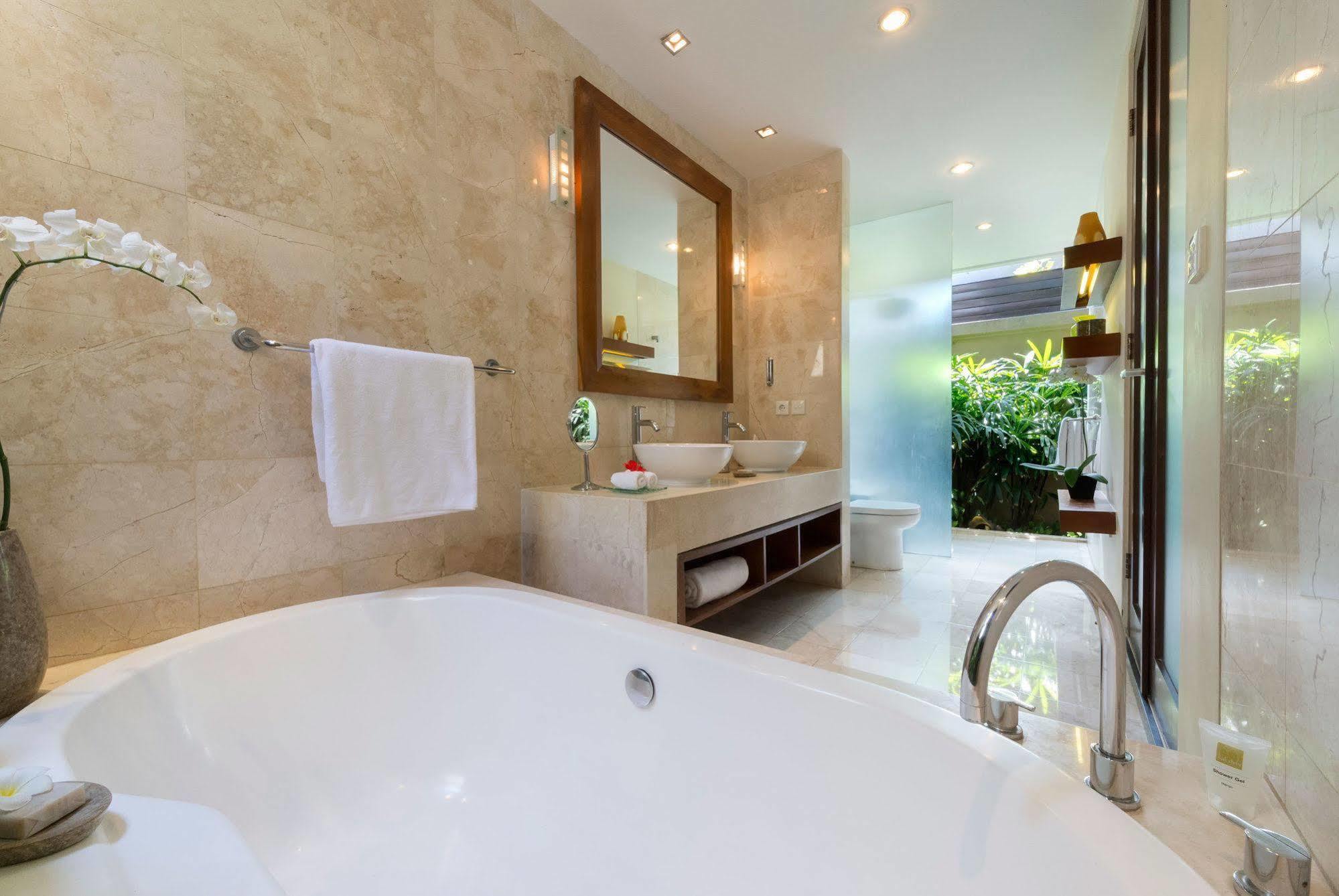 Lakshmi Villas Семиньяк Экстерьер фото